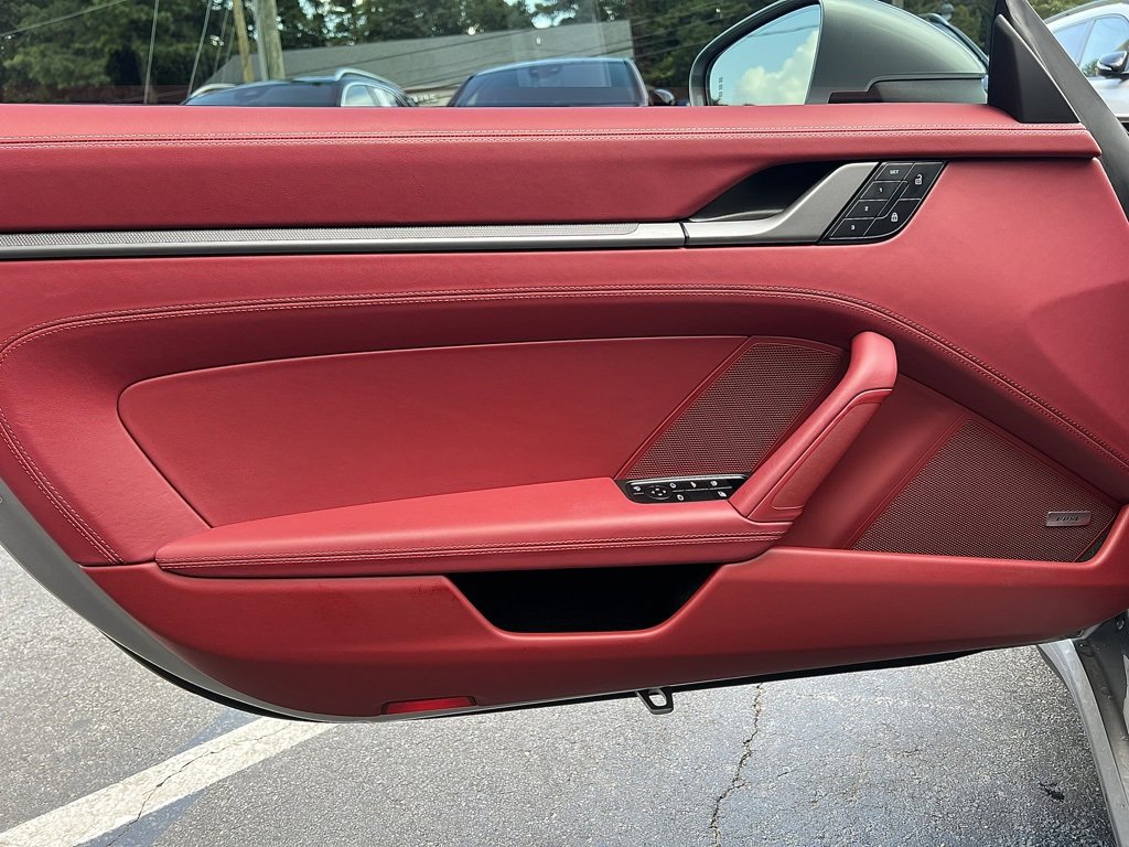 Used 2025 Porsche 911 Carrera image 32