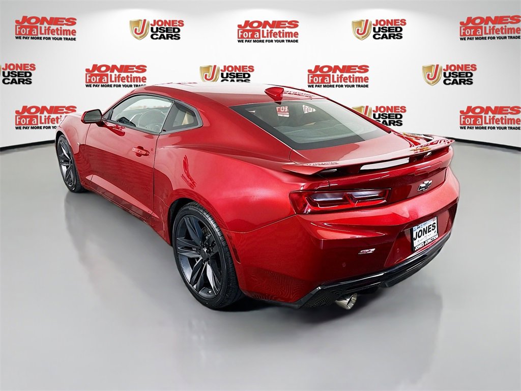 Used 2016 Chevrolet Camaro SS image 2