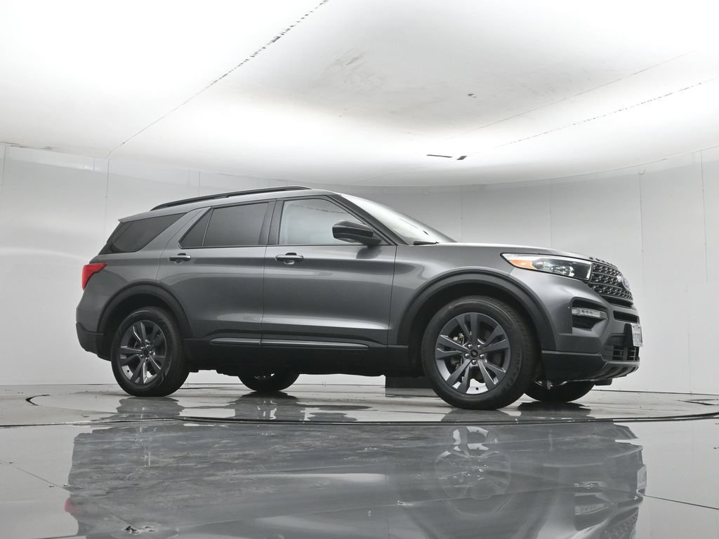 Certified 2023 Ford Explorer XLT w/ Equipment Group 202A RWD image 52