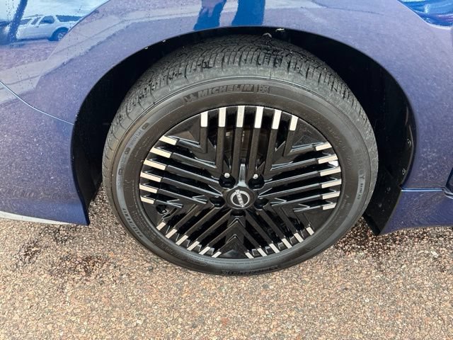 Certified 2025 Nissan Leaf SV Plus FWD image 11