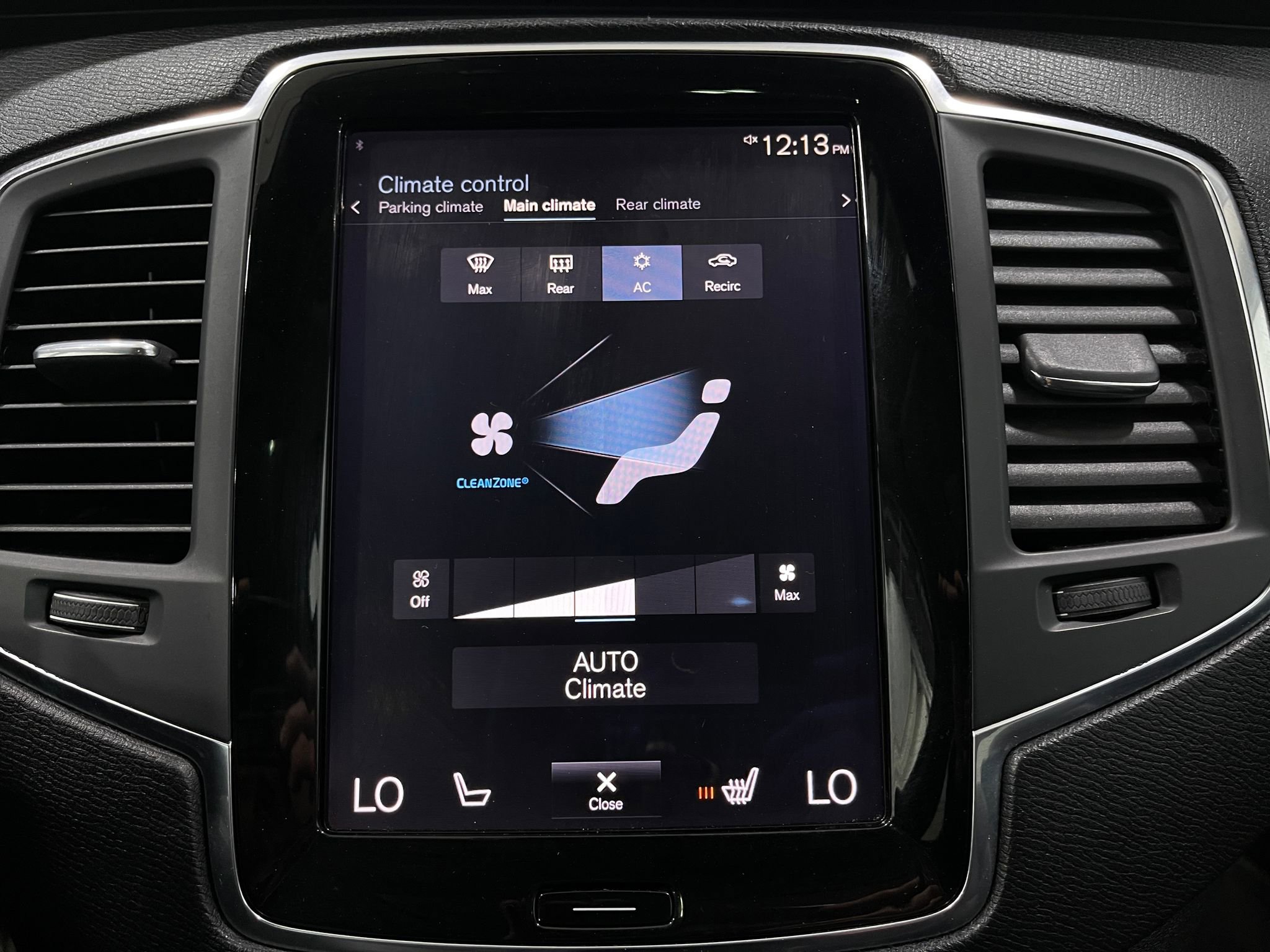 Used 2018 Volvo XC90 T5 Momentum w/ Convenience Package FWD image 25