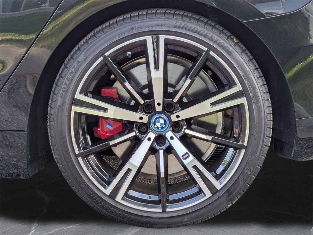 Used 2024 BMW i5 M60 w/ Premium Package image 38