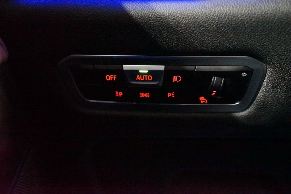 Used 2022 BMW X5 sDrive40i w/ M Sport Package image 23