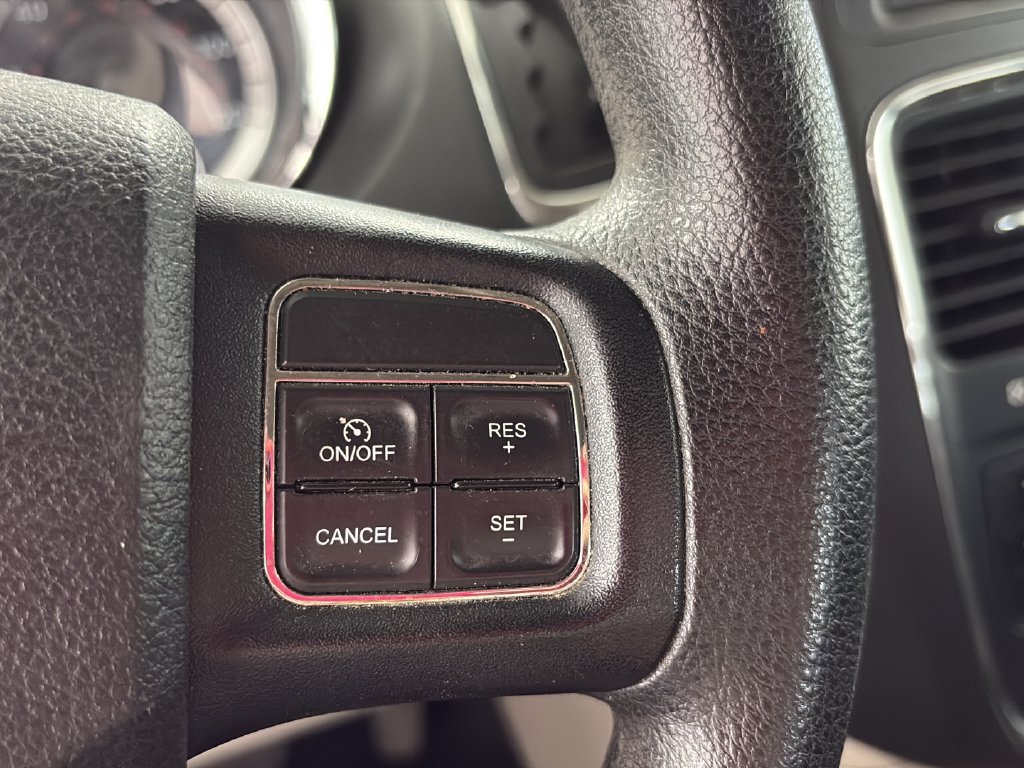 Used 2013 Dodge Grand Caravan SE FWD image 18