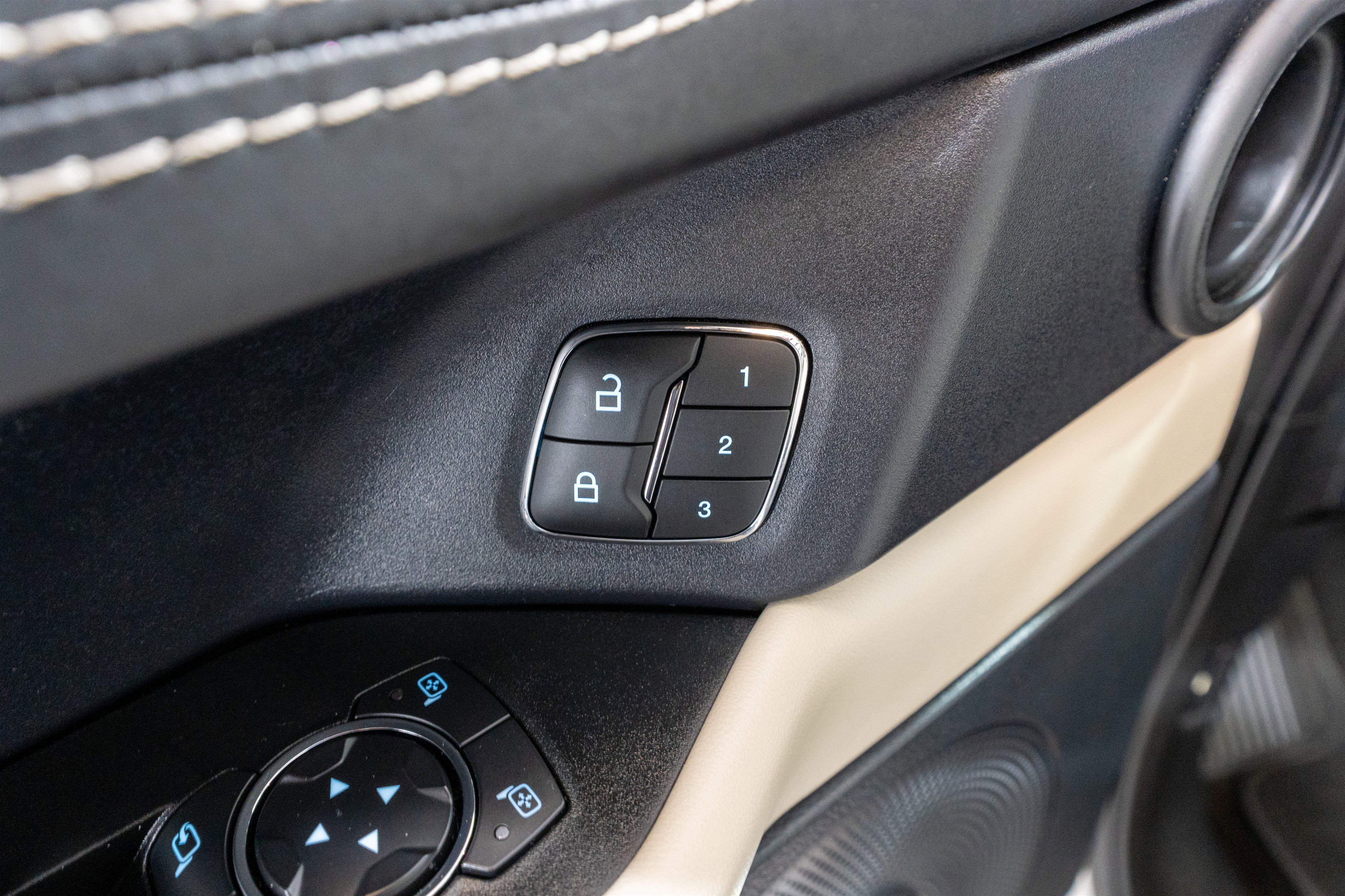 Used 2020 Ford Expedition Platinum image 15