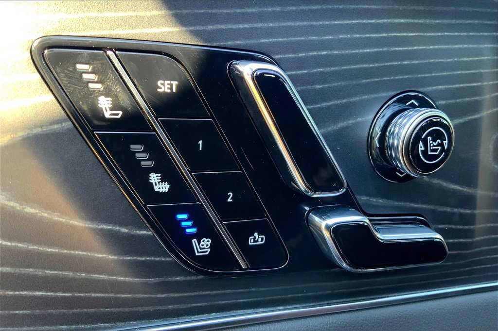 New 2026 Cadillac Lyriq V image 20