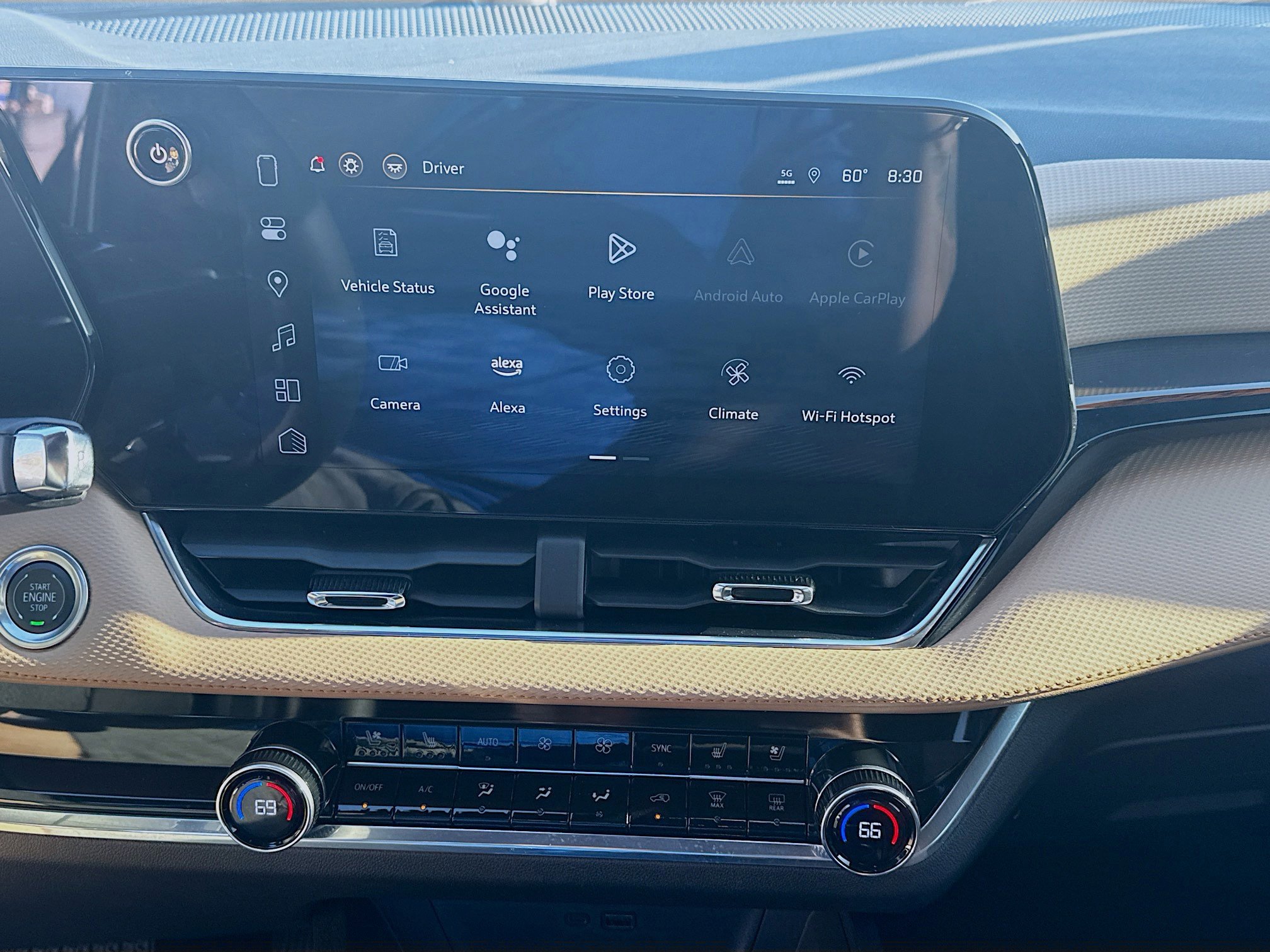 Used 2025 Chevrolet Equinox ACTIV w/ Safety and Technology Package image 12