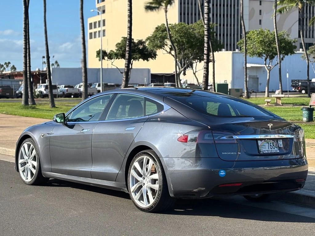 Used 2016 Tesla Model S 60 image 3