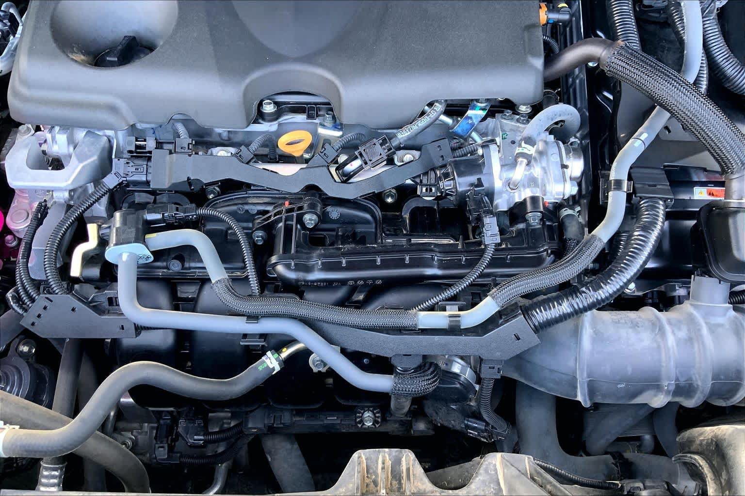 Used 2025 Toyota Sienna LE w/ LE Plus Package FWD image 33