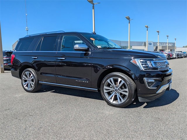 Used 2021 Ford Expedition Platinum image 2