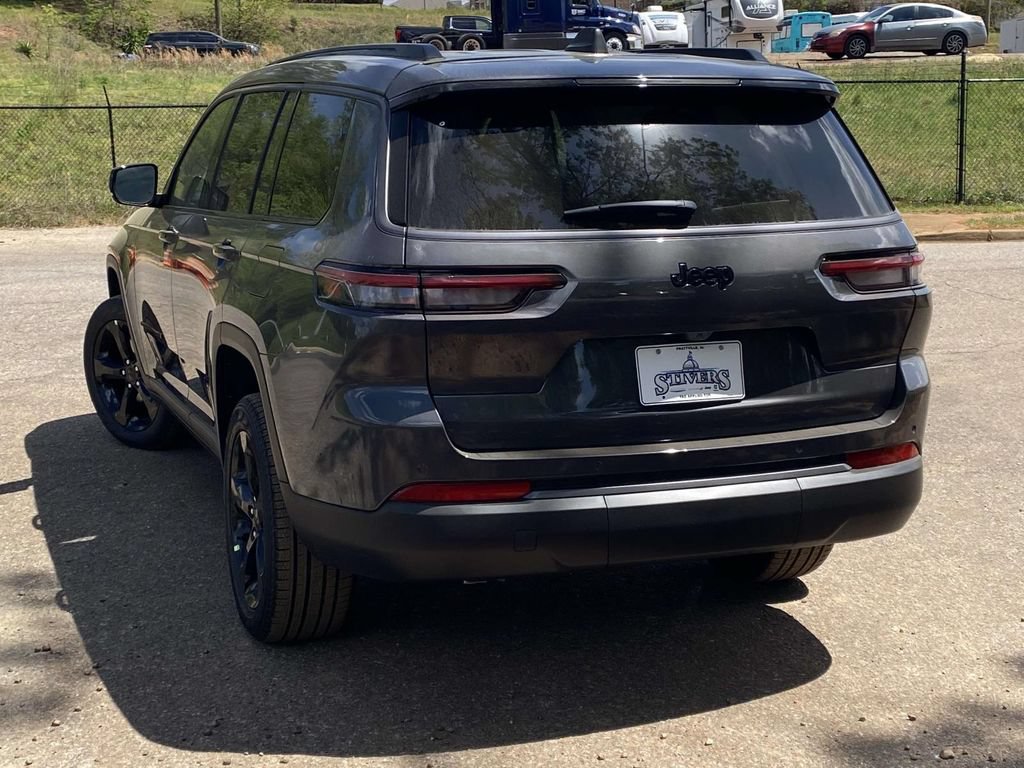 New 2026 Jeep Grand Cherokee L Limited w/ Limited Altitude Package RWD image 4