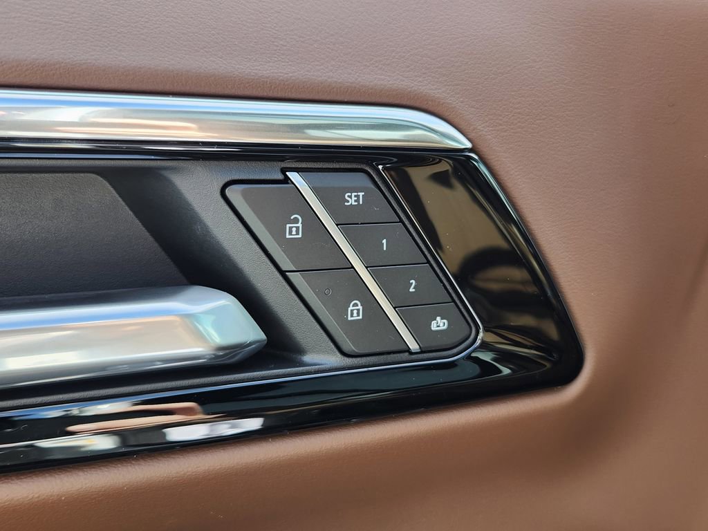 New 2026 Chevrolet Tahoe High Country AWD/4WD image 20