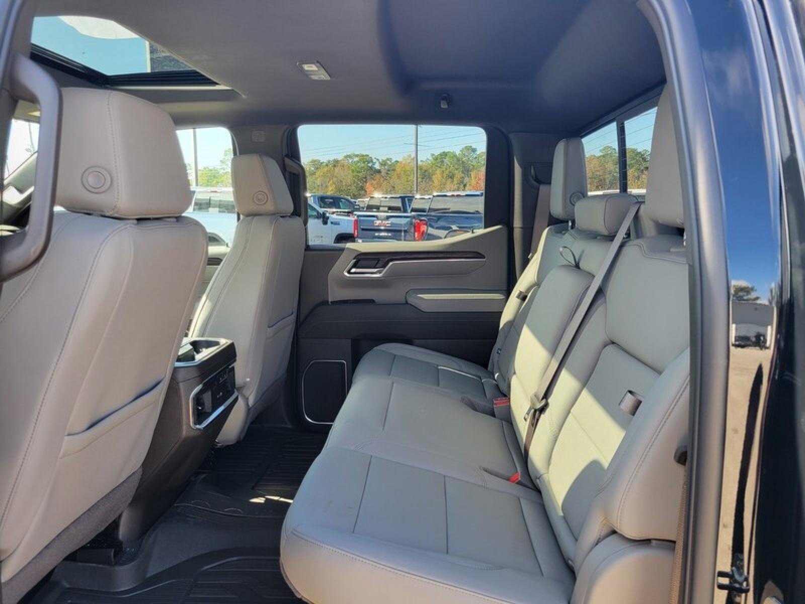 New 2026 GMC Sierra 1500 SLT w/ SLT Premium Plus Package image 27