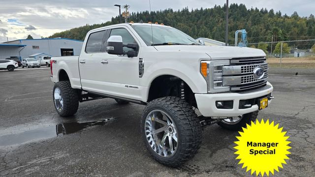 Used 2019 Ford F350 Platinum w/ Platinum Ultimate Package image 3