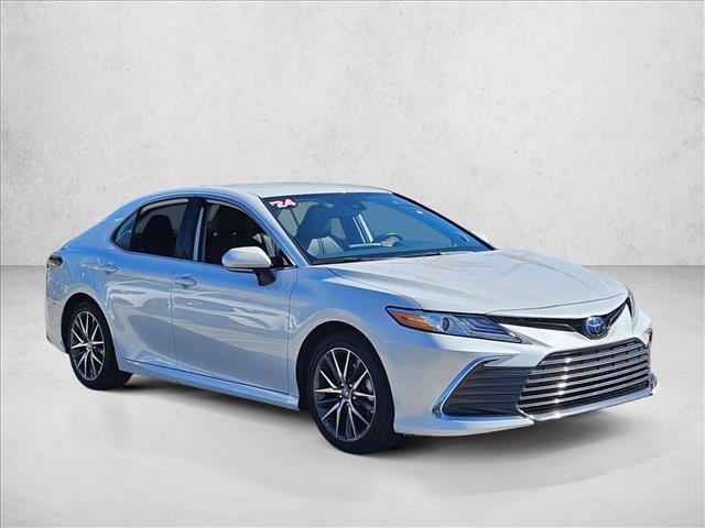 Used 2024 Toyota Camry XLE image 3