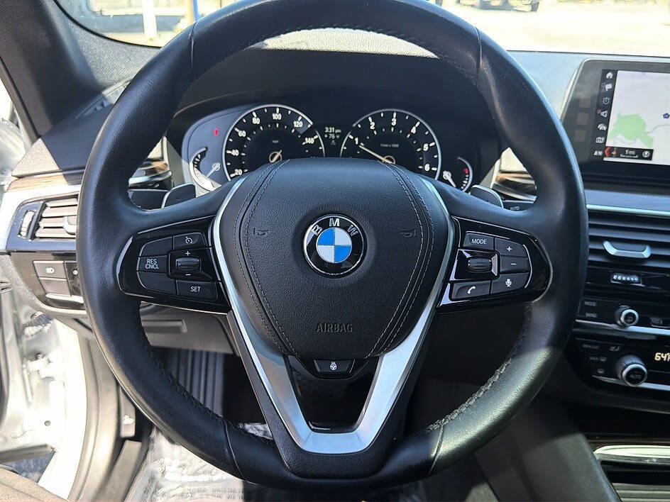 Used 2018 BMW 530i RWD image 8