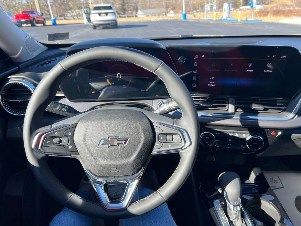 New 2026 Chevrolet Trax ACTIV w/ Sunroof Package image 12