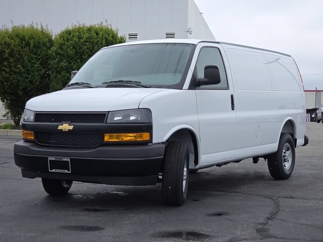 New 2026 Chevrolet Express 2500 w/ Driver Convenience Package RWD image 13
