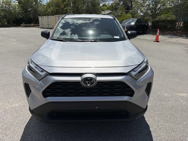 Certified 2025 Toyota RAV4 LE AWD/4WD image 6