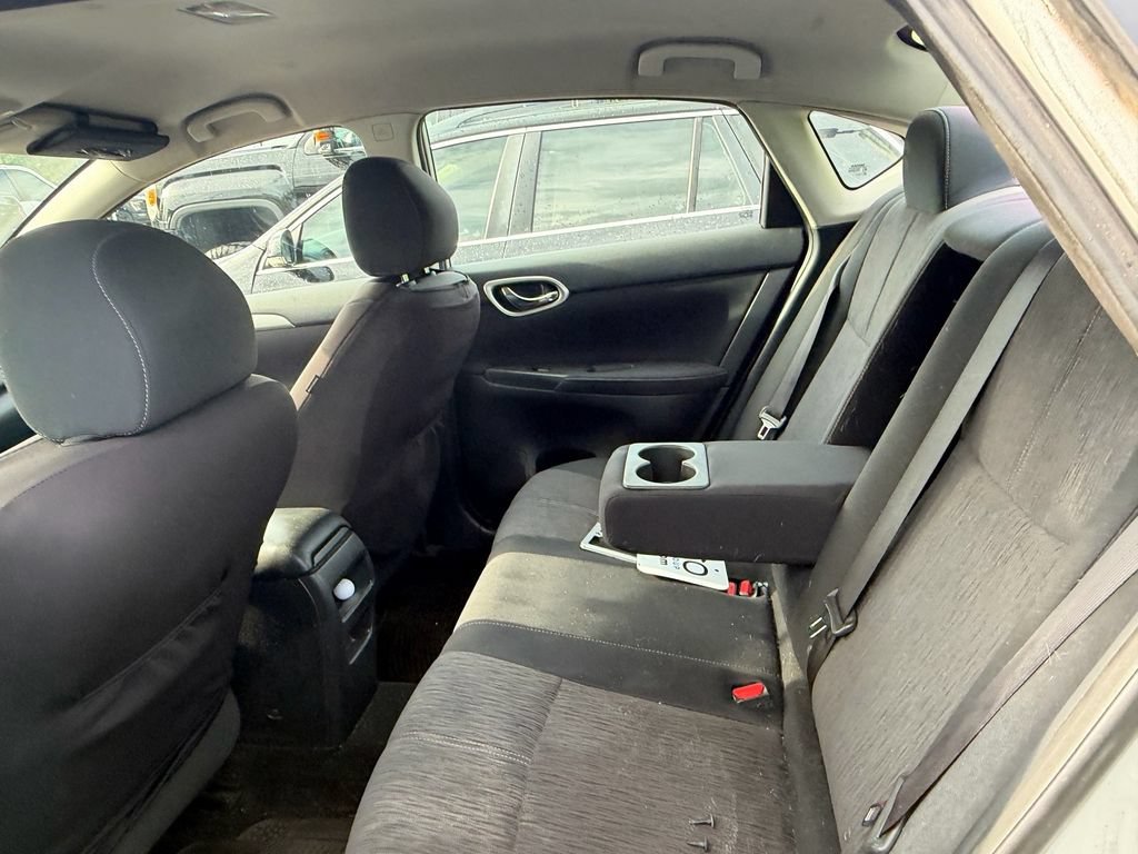 Used 2015 Nissan Sentra SV FWD image 10