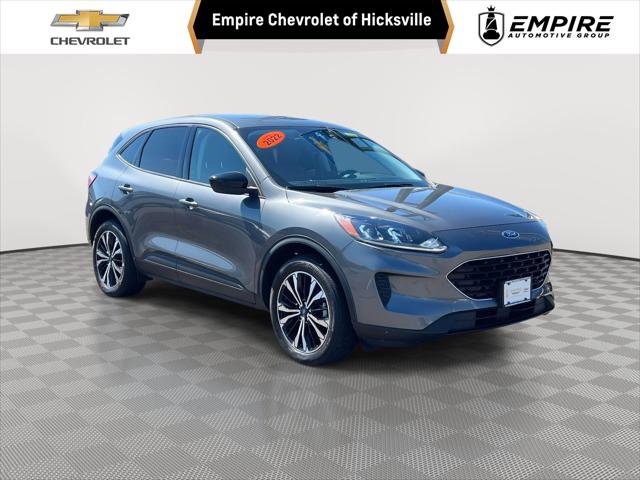 Used 2022 Ford Escape SE w/ SE Sport Appearance Package