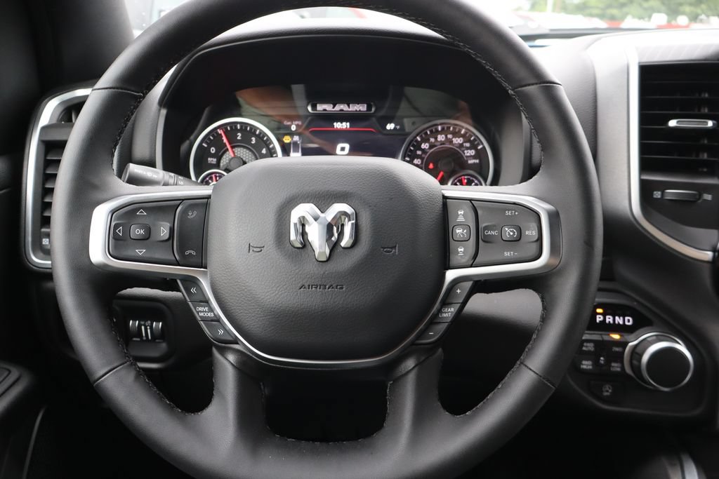 Used 2025 RAM 1500 Big Horn AWD/4WD image 6
