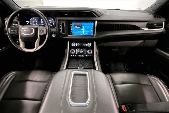 Used 2024 GMC Yukon XL Denali AWD/4WD image 18