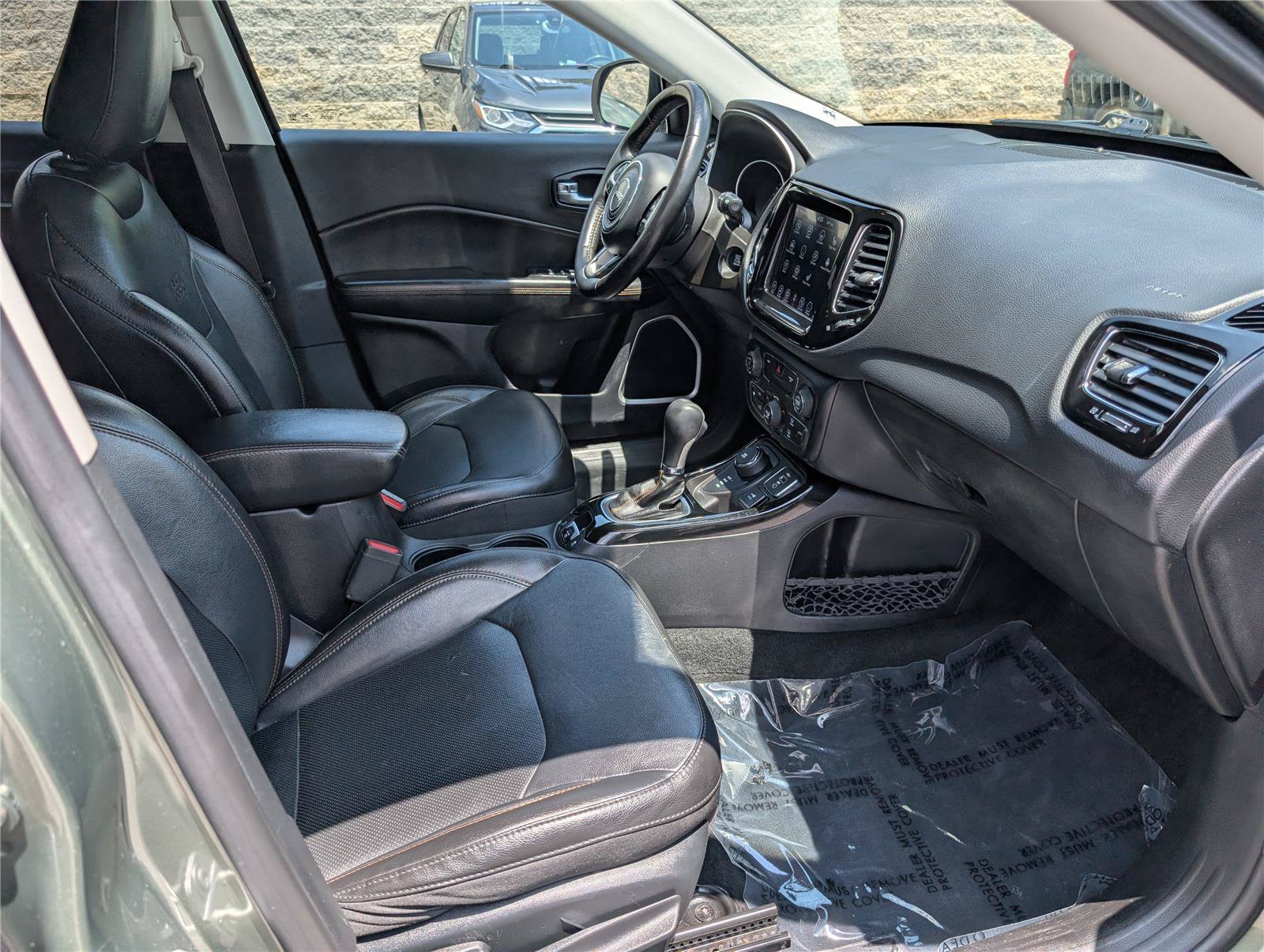 Used 2019 Jeep Compass Limited AWD/4WD image 10