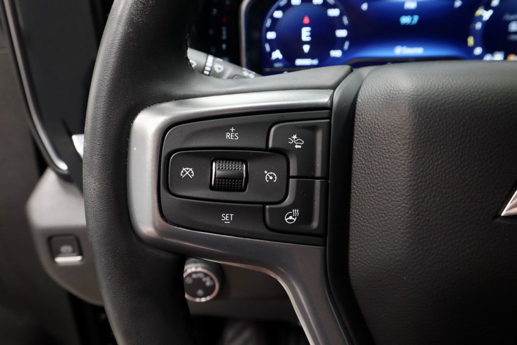 Used 2023 Chevrolet Silverado 1500 LT AWD/4WD image 29