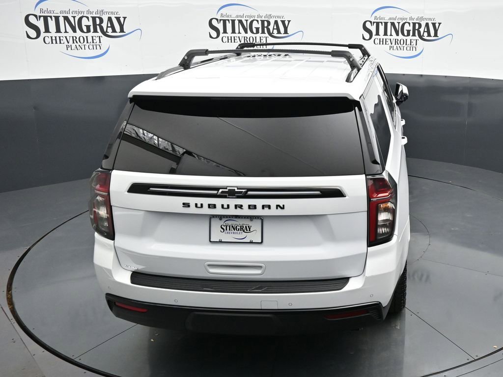 Used 2024 Chevrolet Suburban Z71 w/ Luxury Package AWD/4WD image 14