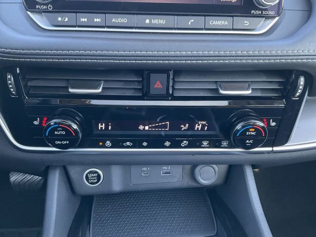 Used 2023 Nissan Rogue SV w/ SV Premium Package image 16