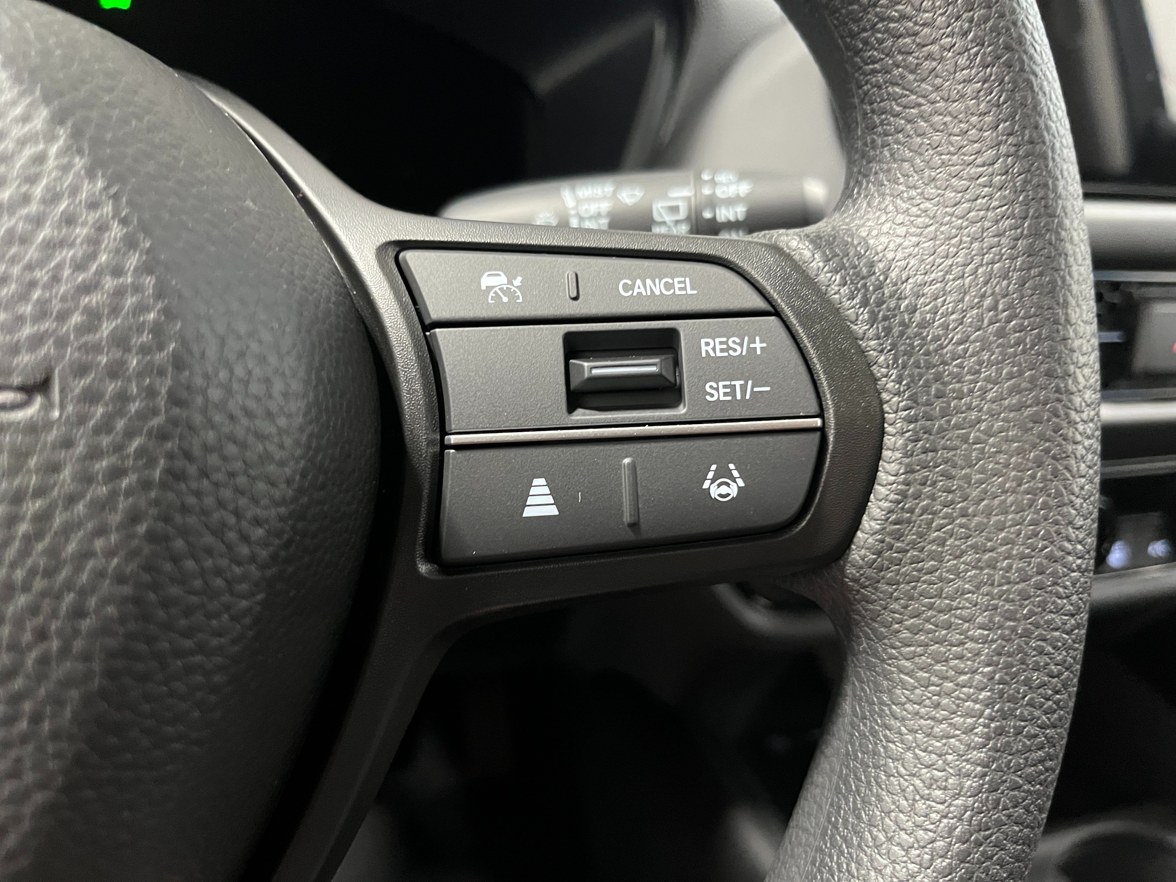 New 2027 Honda HR-V LX image 17