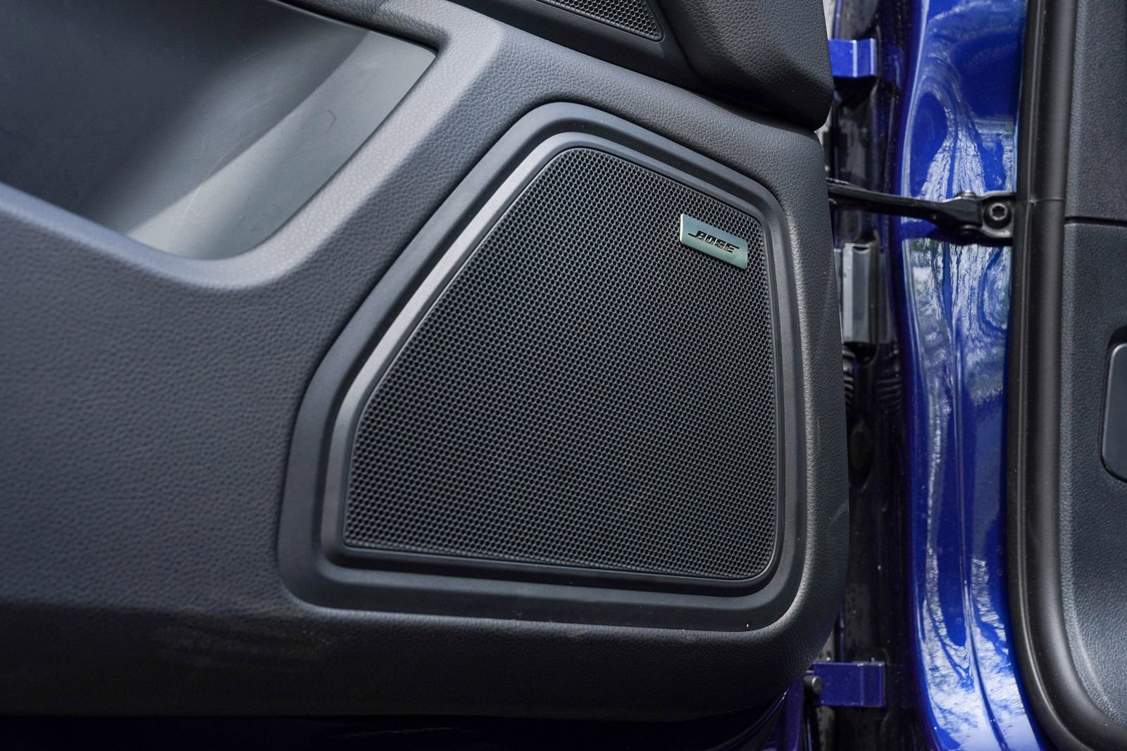 Certified 2025 Porsche Macan image 22