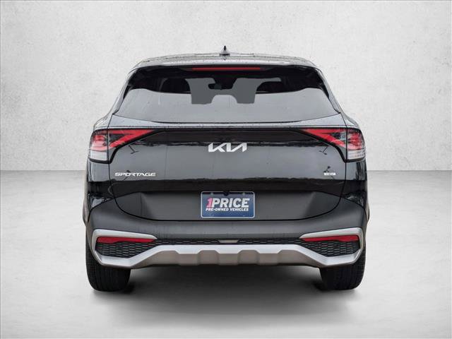 Used 2023 Kia Sportage LX image 7