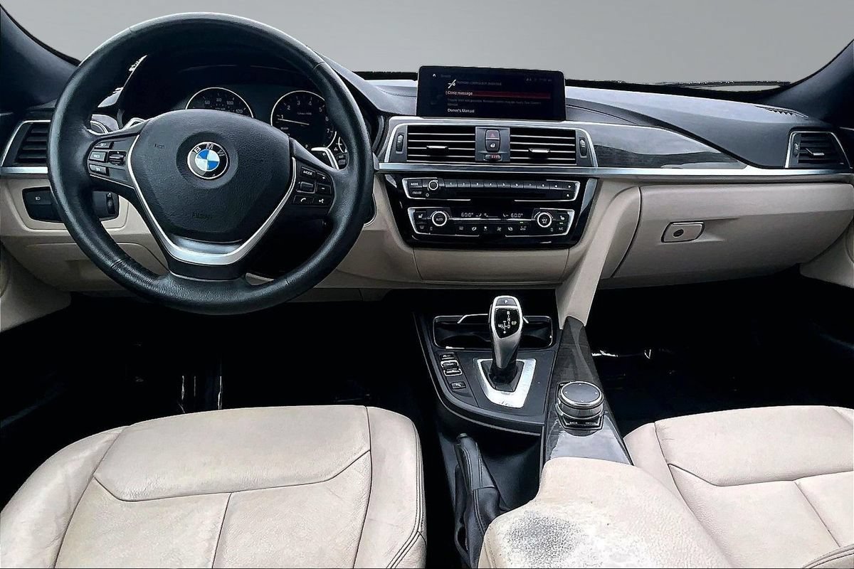 Used 2018 BMW 330i Gran Turismo xDrive w/ Premium Package AWD/4WD image 19