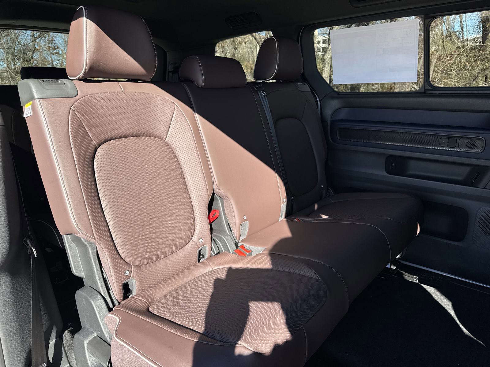 New 2025 Volkswagen ID. Buzz Pro S image 17