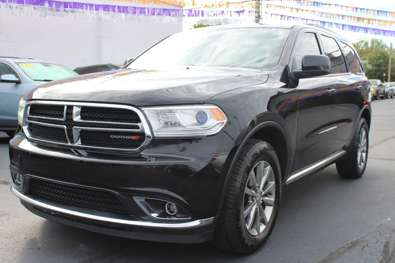 Used 2018 Dodge Durango SXT w/ Quick Order Package 2BB AWD/4WD image 1