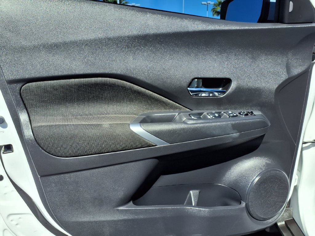 Used 2024 Nissan Kicks SV FWD image 24