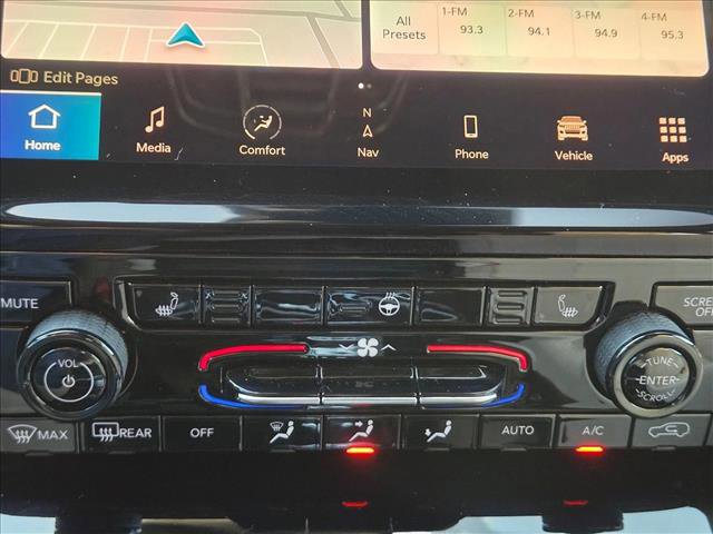 Used 2023 Jeep Grand Cherokee Limited image 15