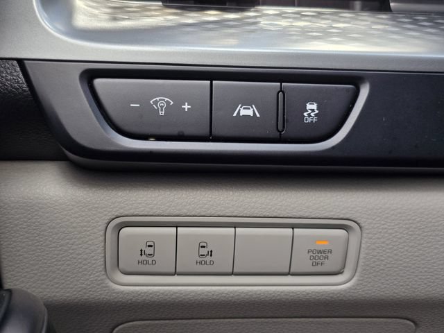 Certified 2022 Kia Carnival LX FWD image 36