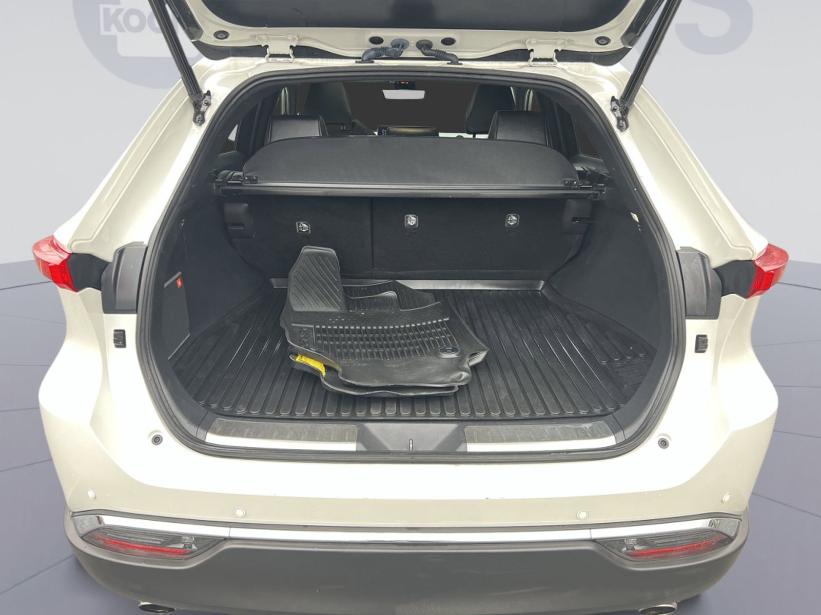 Used 2022 Toyota Venza Limited w/ Advanced Technology Package image 26