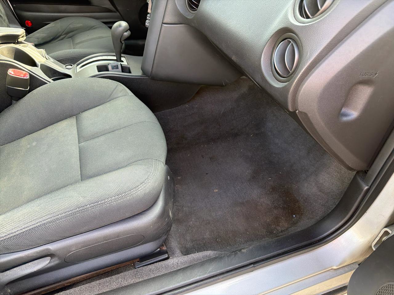 Used 2008 Pontiac Grand Prix FWD image 9