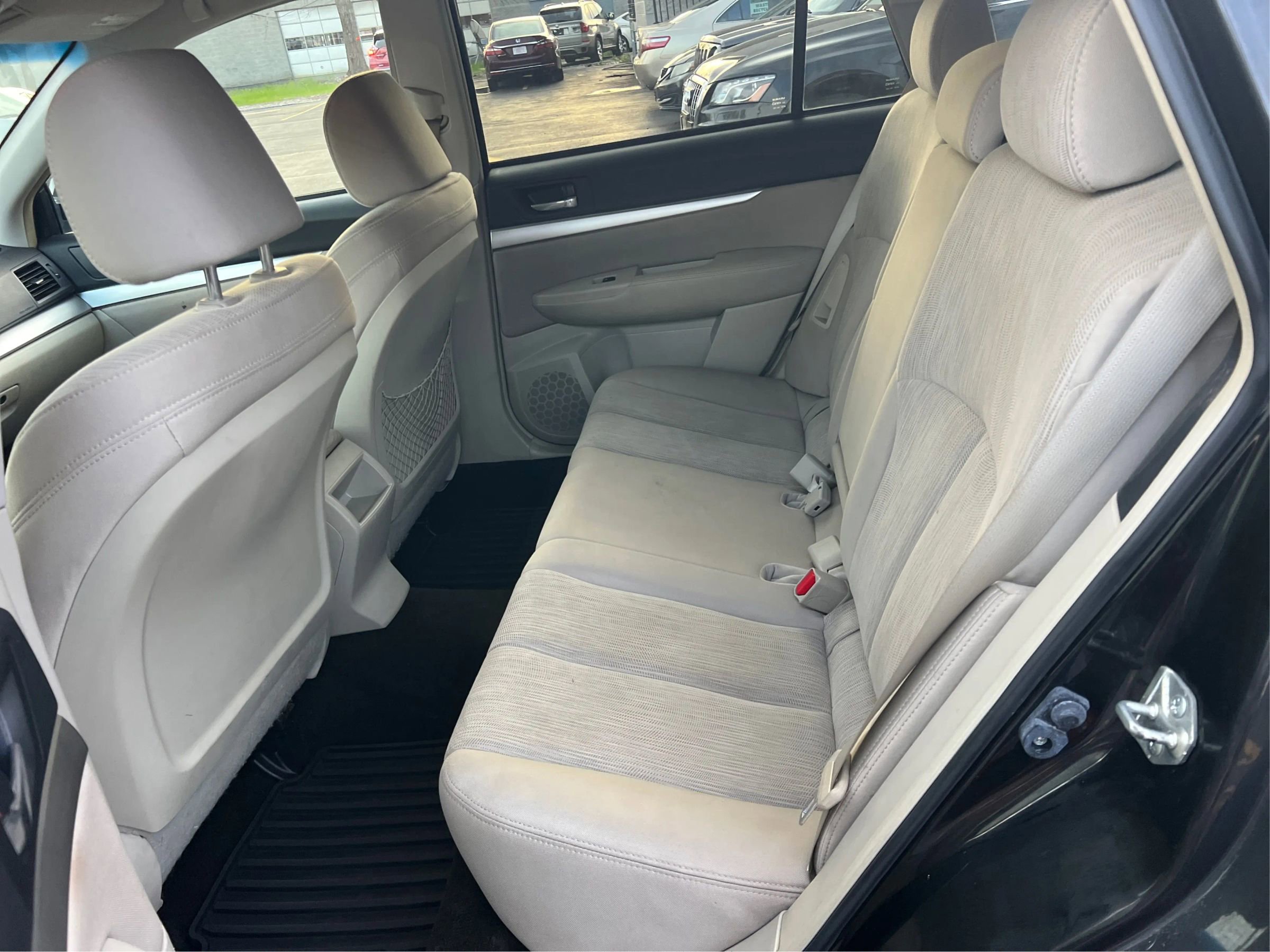 Used 2013 Subaru Outback 2.5i Premium AWD/4WD image 11