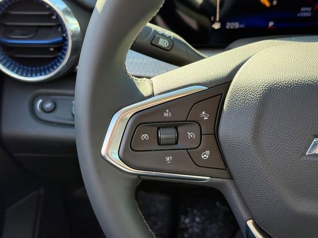 Used 2025 Chevrolet Trax LT w/ Driver Confidence Package image 20