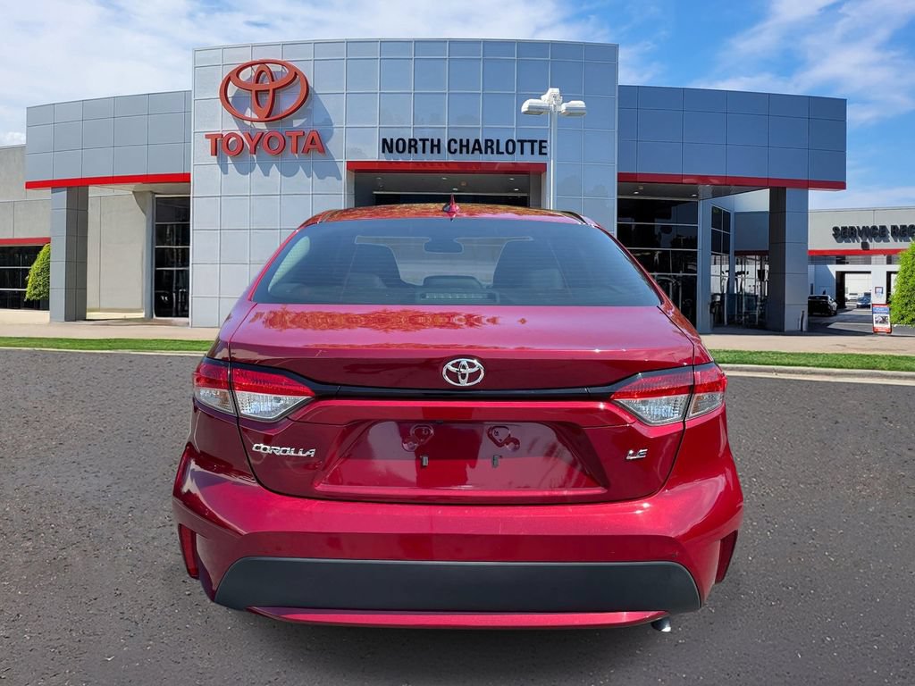 Used 2022 Toyota Corolla LE FWD image 5