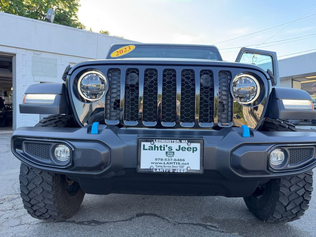 Used 2023 Jeep Wrangler Unlimited w/ Cold Weather Group AWD/4WD image 25