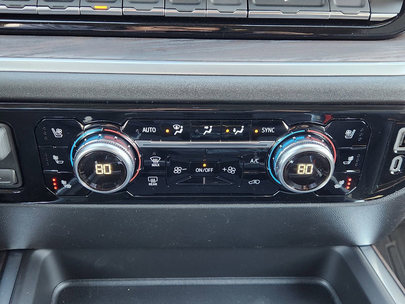 New 2026 GMC Sierra 2500 SLT w/ Texas SLT Premium Package image 21