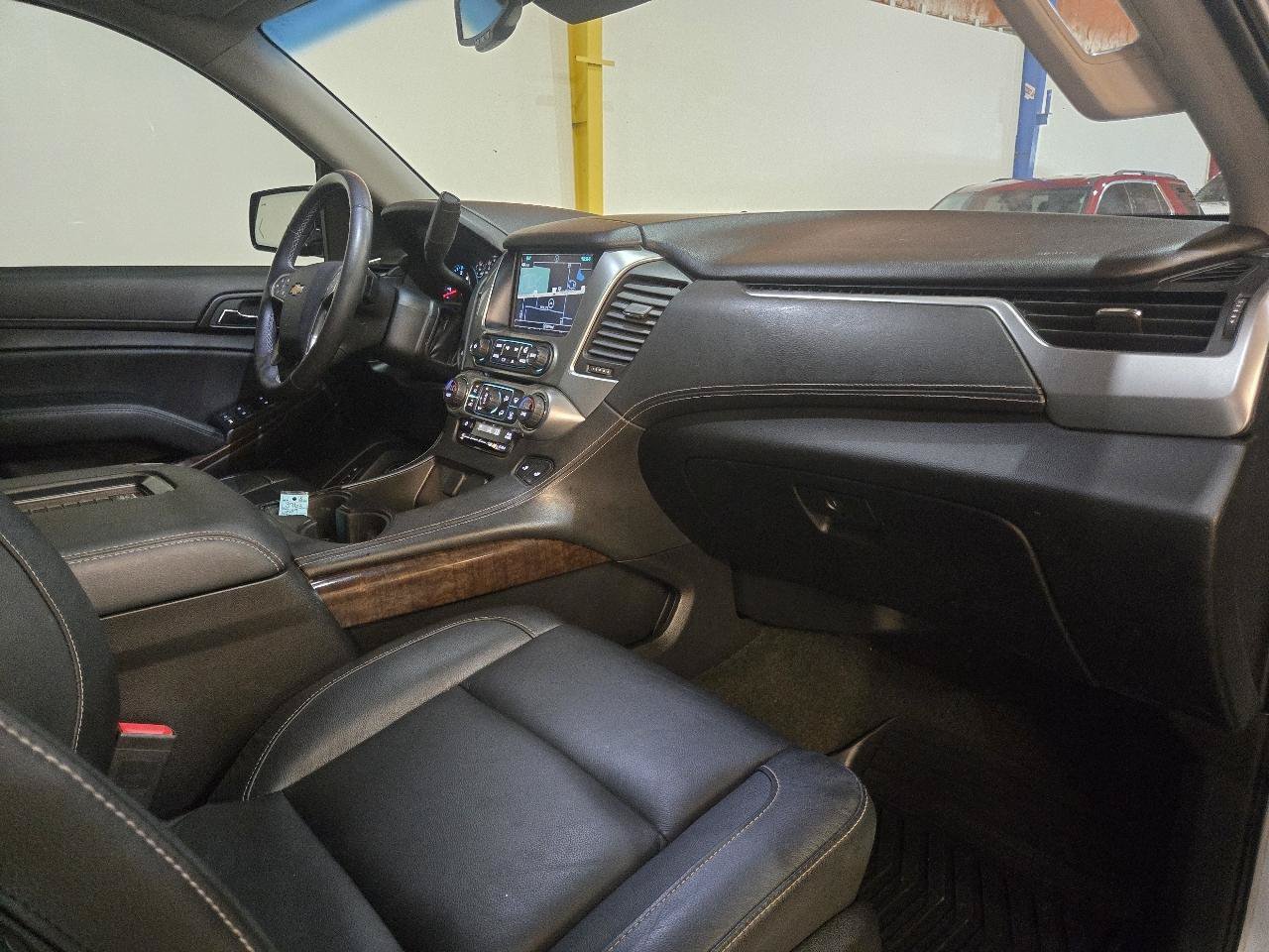 Used 2017 Chevrolet Tahoe LT RWD image 32