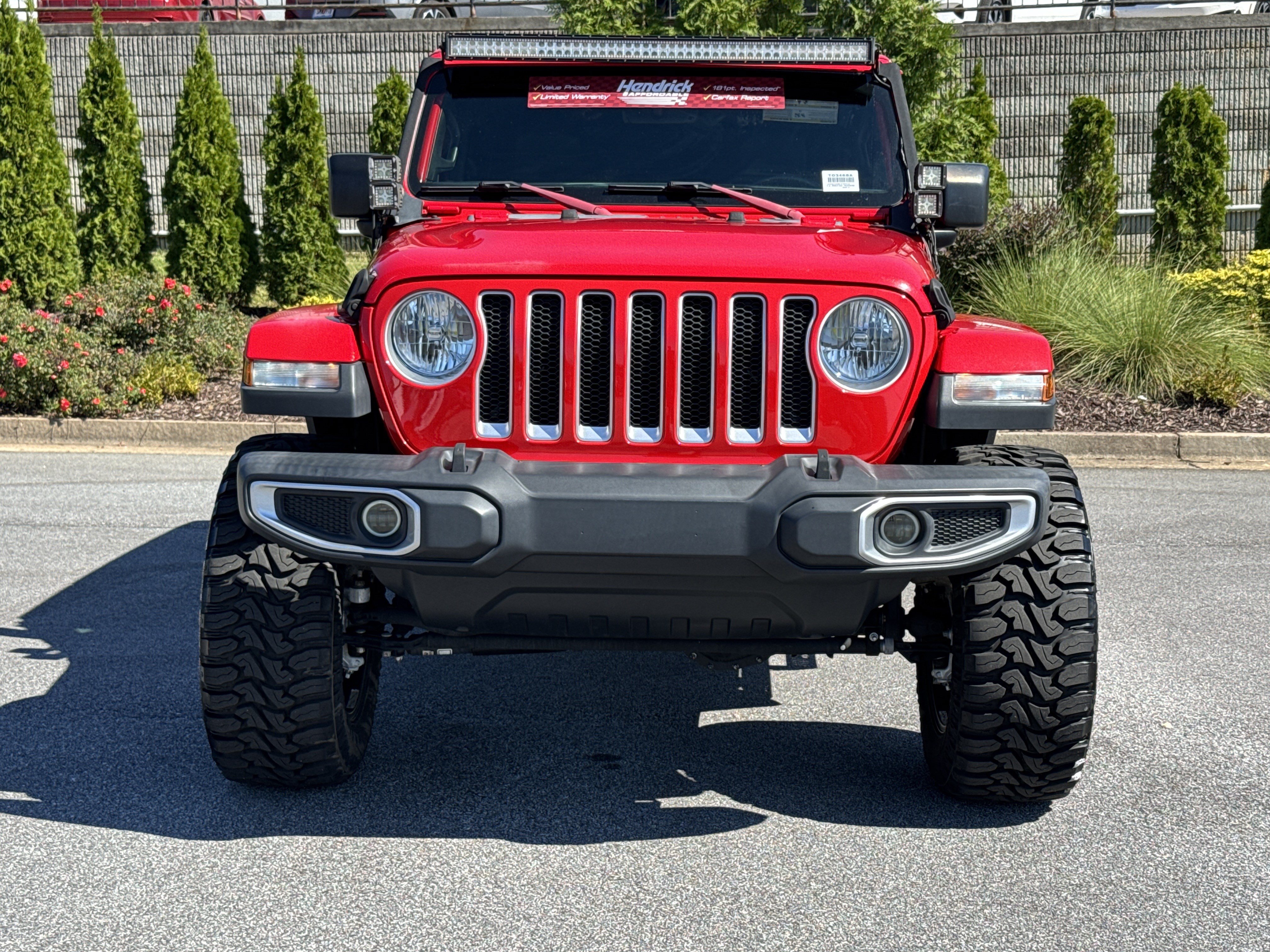 Used 2018 Jeep Wrangler Unlimited Sahara AWD/4WD image 3