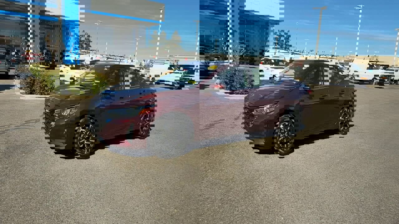 Used 2024 Nissan Sentra SV image 3